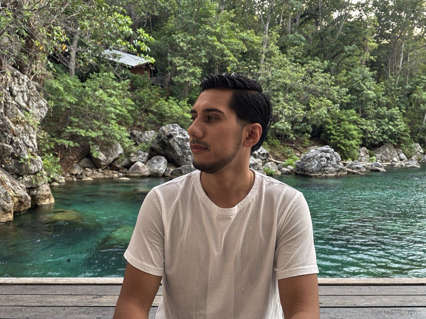 Flotar en un cenote es también una forma de quedarse quieto