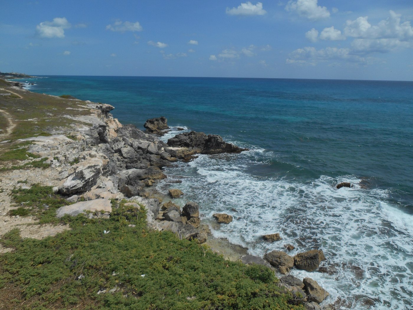 Punta Sur: acantilados, viento y el Caribe abierto